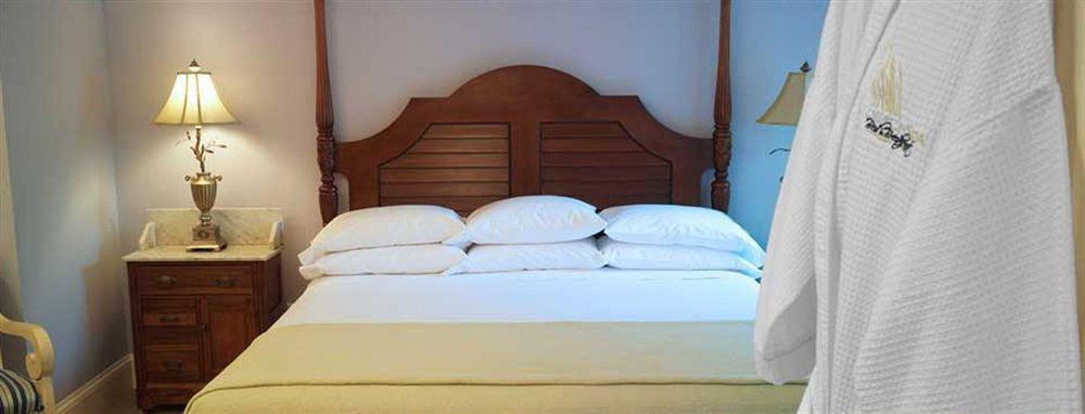 Beach Spa Bed & Breakfast Вірджинія-Біч Екстер'єр фото